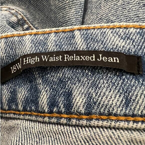 NEW Talbots High Waist Relaxed Jean in Slightly Distressed Med Wash Size 18W - Picture 6 of 8